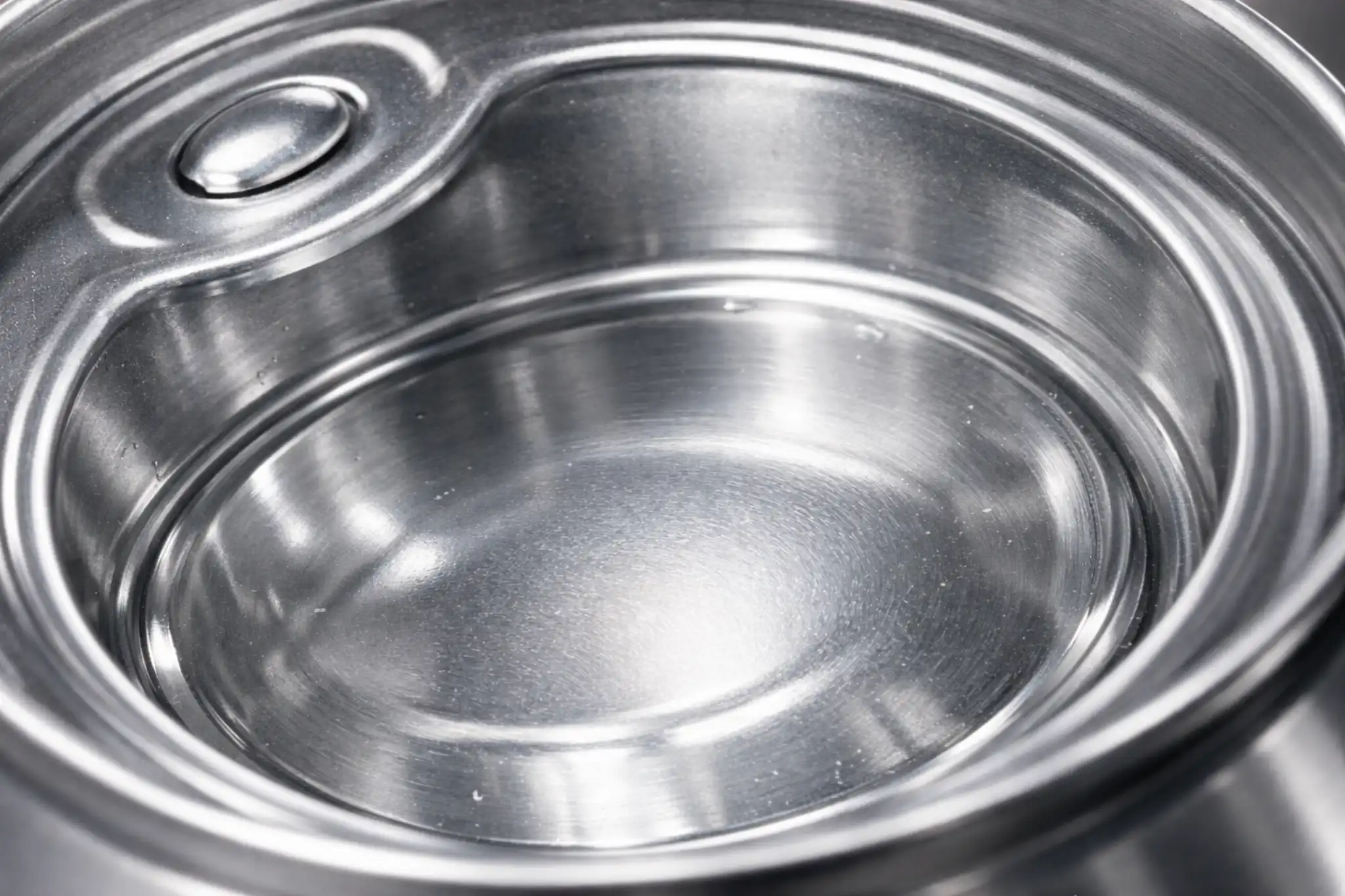 Binnenzijde coating op aluminium blik, extreem dun en transparant